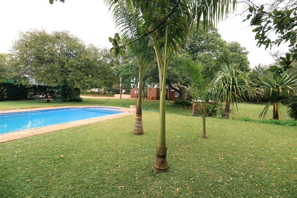 Hotel Hillside Manor Bulawayo Zewnętrze zdjęcie